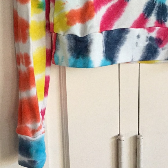 Top - Picture 3 of 5